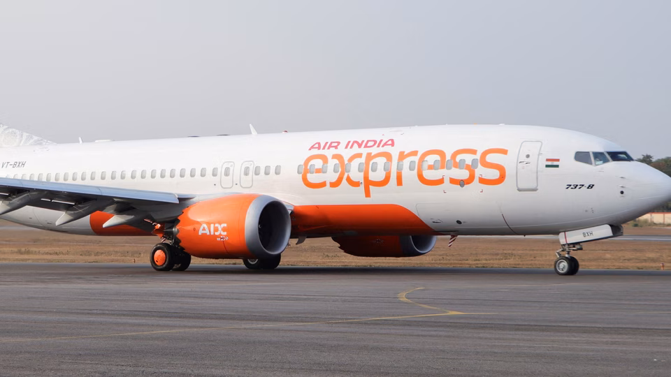 Air India Express flight returns to Kochi following mid-air engine oil alert